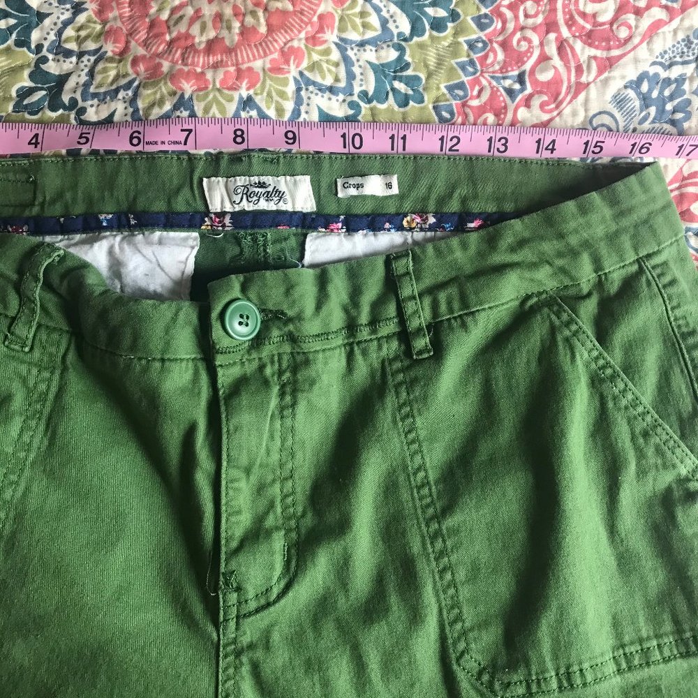Green Ankle Crop Women's Pants - Picture 6 of 7